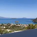 Instaview شقة تولو